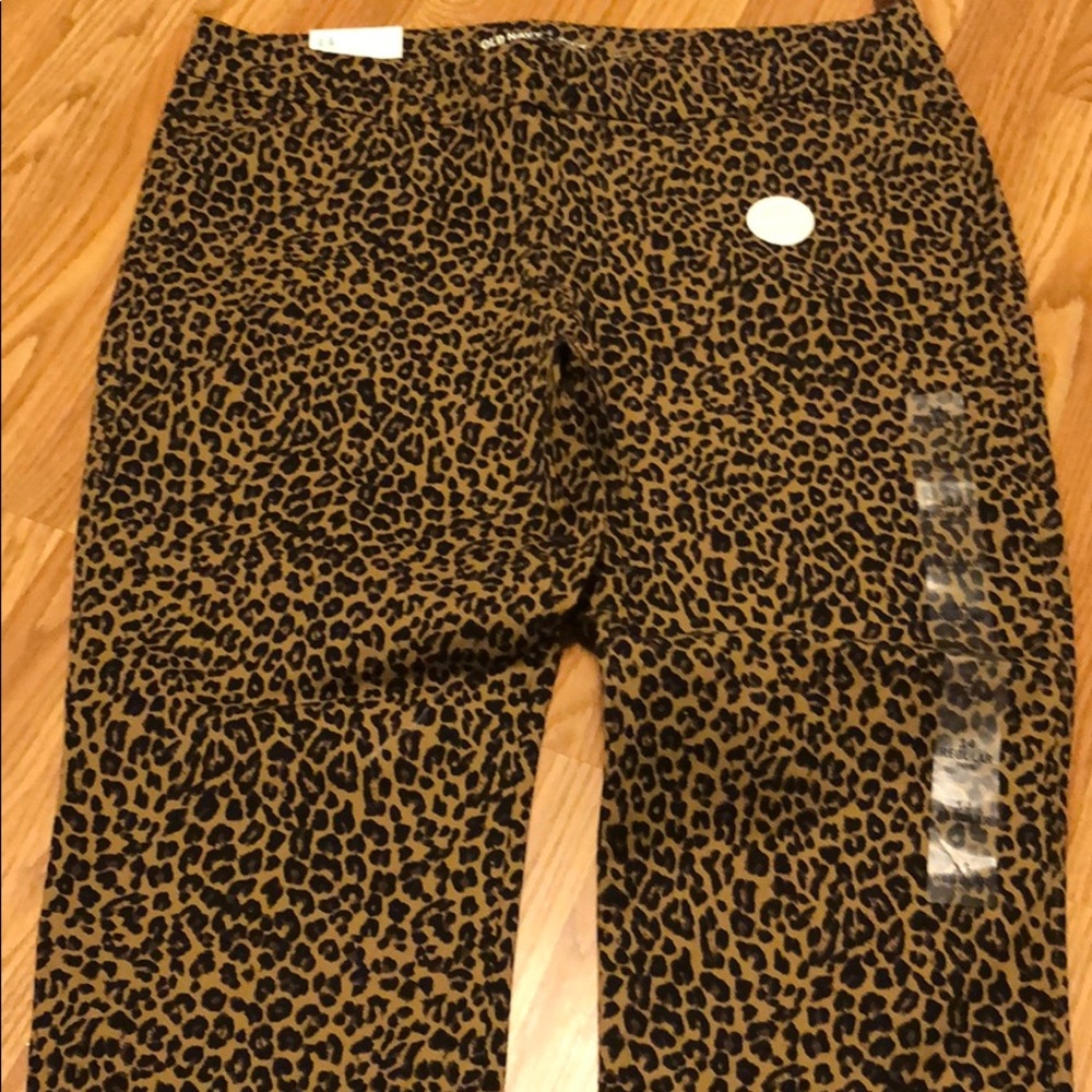 Cheetah ankle pants